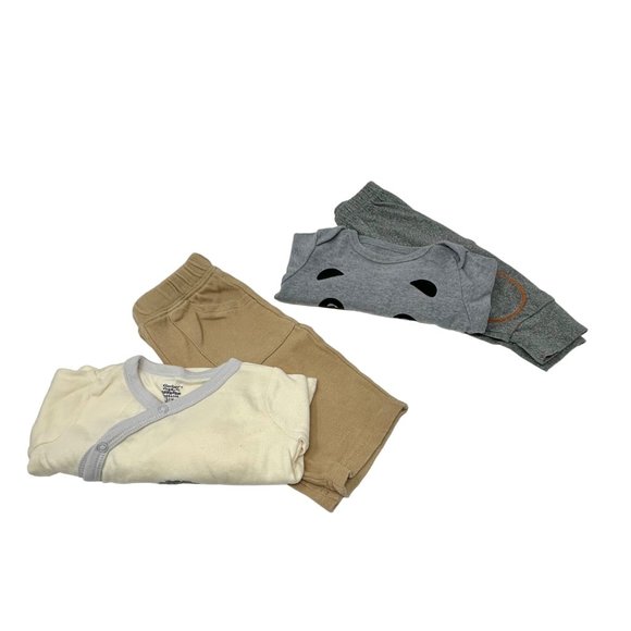 2‎ Baby Outfits - 2 Sweatpants, Long Sleeve Shirt, & Body Suit - Size 0-3 Month - Picture 1 of 7